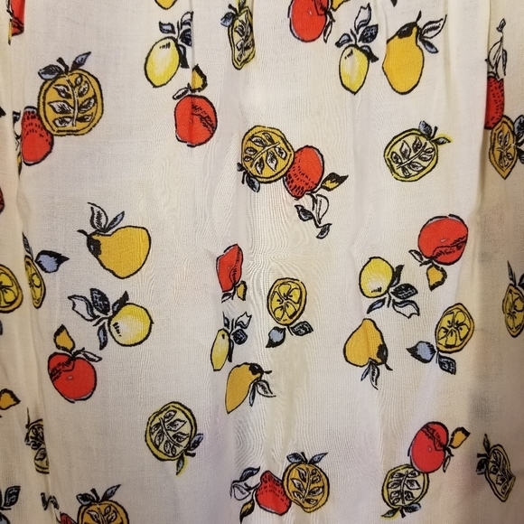 DEMOCRACY Fruit Print Top Smocked Ruffle Peplum Hem Women's Small Relaxed Cream - Picture 8 of 16